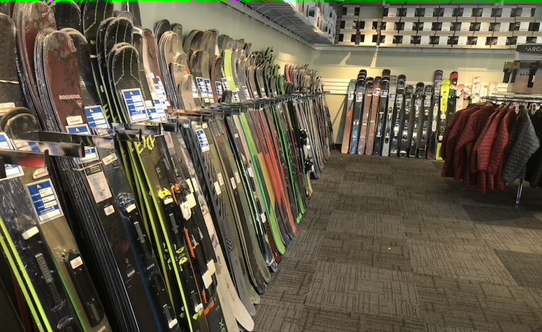 Ski & Snowboarding Store Hanson MA